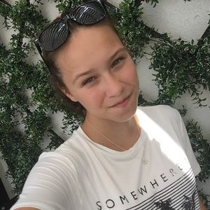 Meet your Posher, Danielle